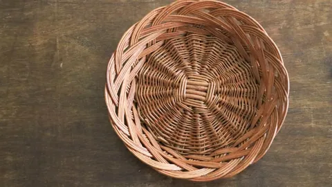 曼城3-1阿森纳大胜，德布劳内梅开二度哈兰德立功，英超榜首曼城领跑！