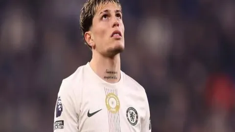 曼城英足总杯三连胜，哈兰德帽子戏法，利物浦点球失单刀